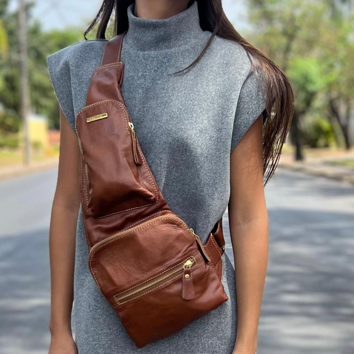 Pochete CLÁUDIA em Couro Legitimo