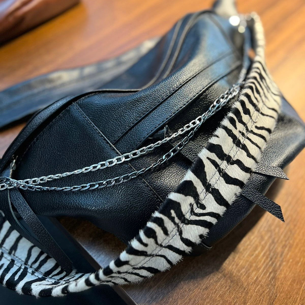 Bolsa JULIANA em Couro Legitimo