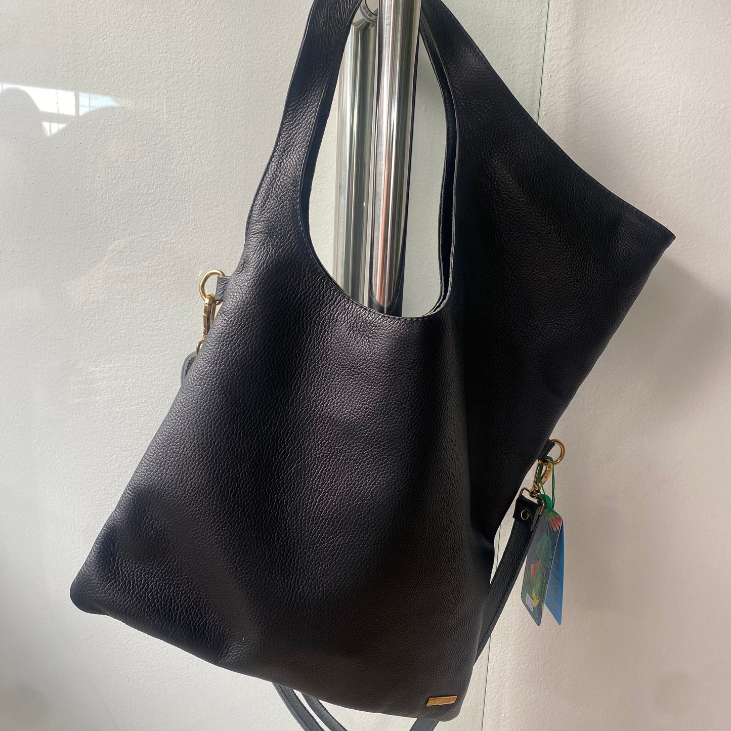 Bolsa ANDREIA em Couro Legitímo