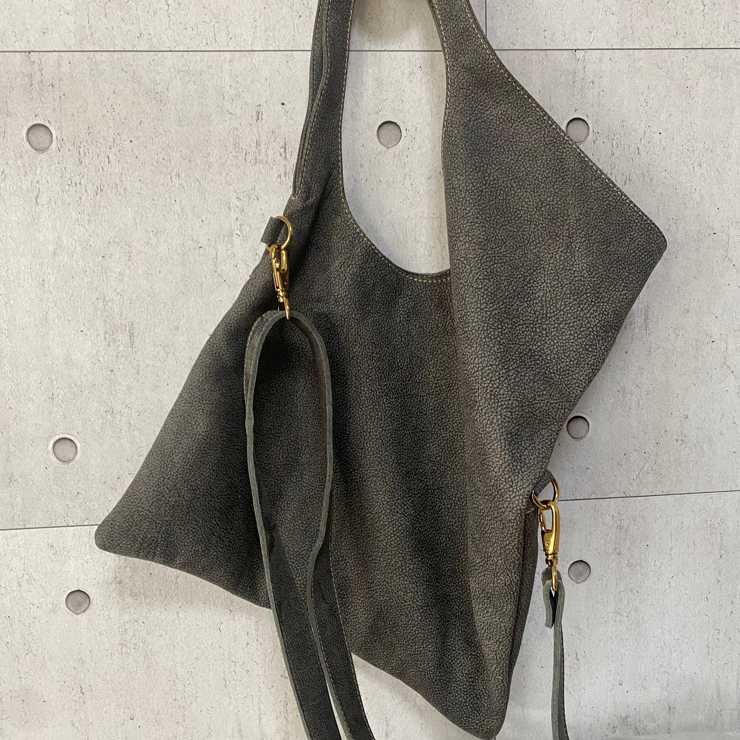 Bolsa ANDREIA em Couro Legitímo