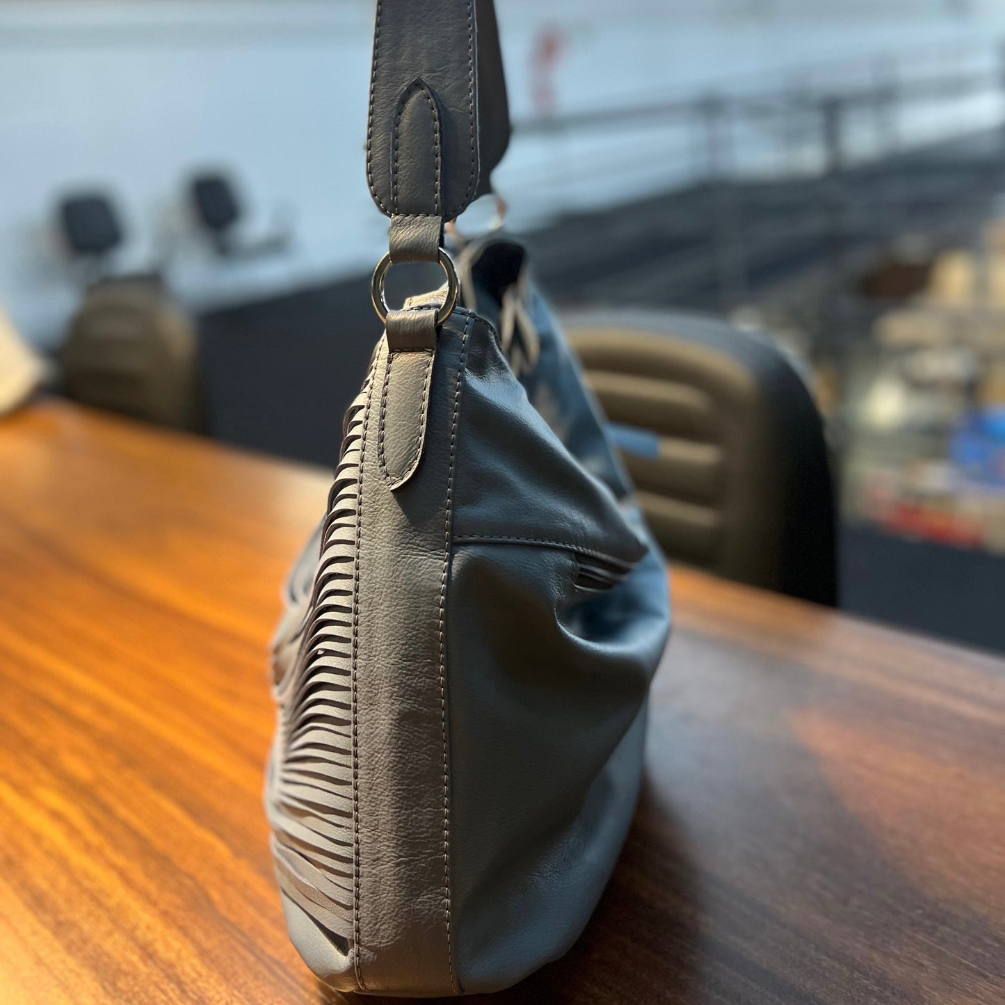 Bolsa FLOR em Couro Legítimo