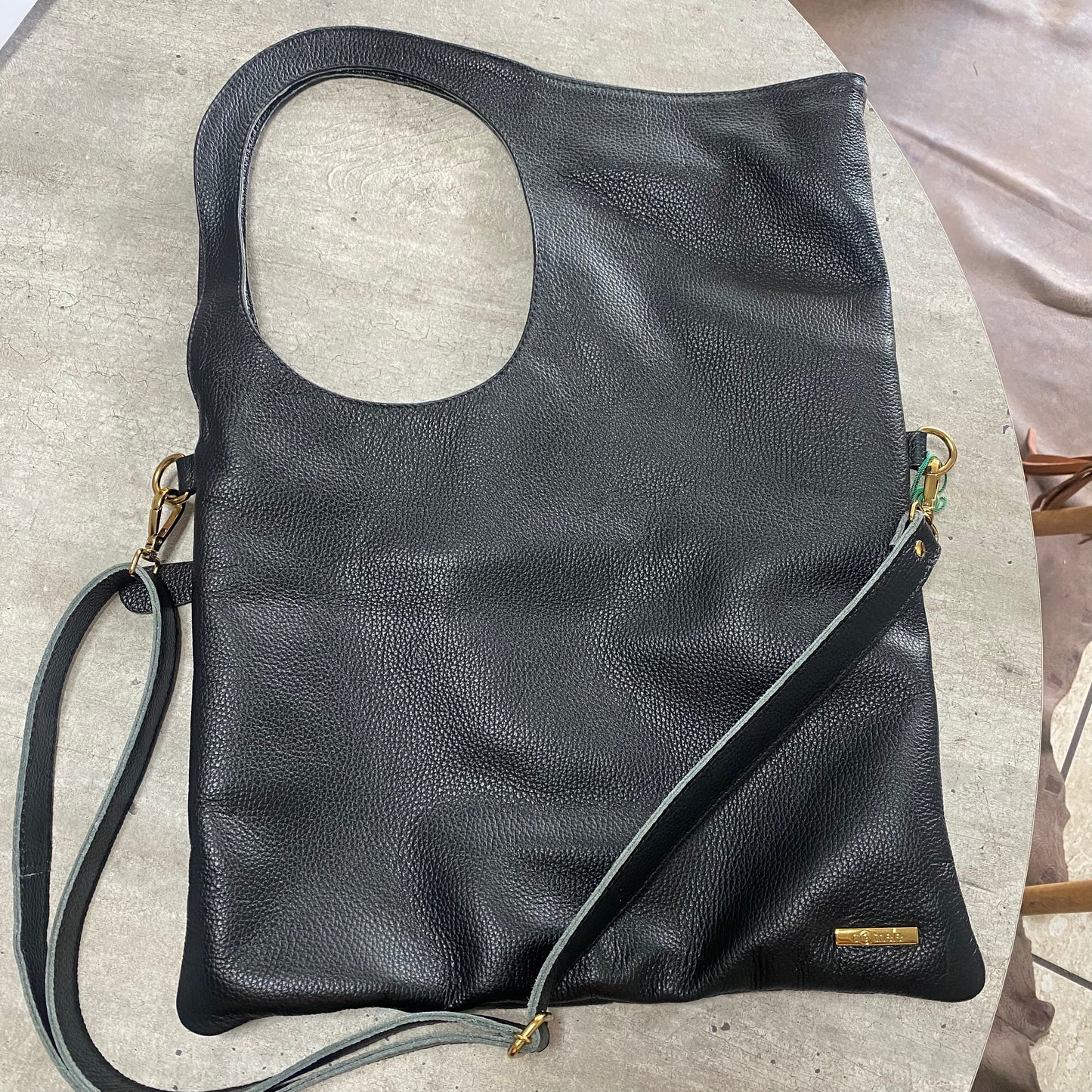 Bolsa ANDREIA em Couro Legitímo