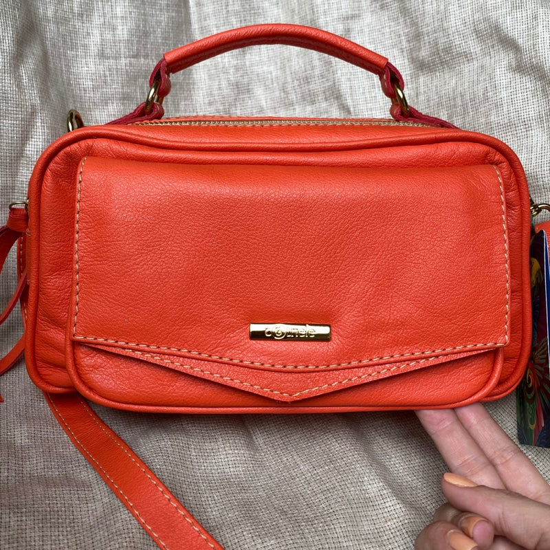 Bolsa CLARA em Couro Legítimo