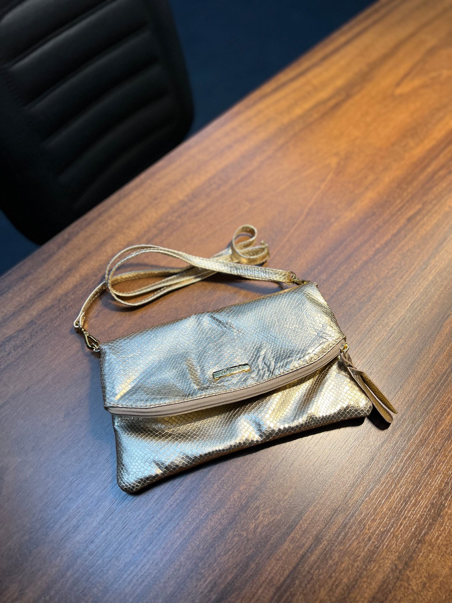 Bolsa NARA em Couro Legítimo