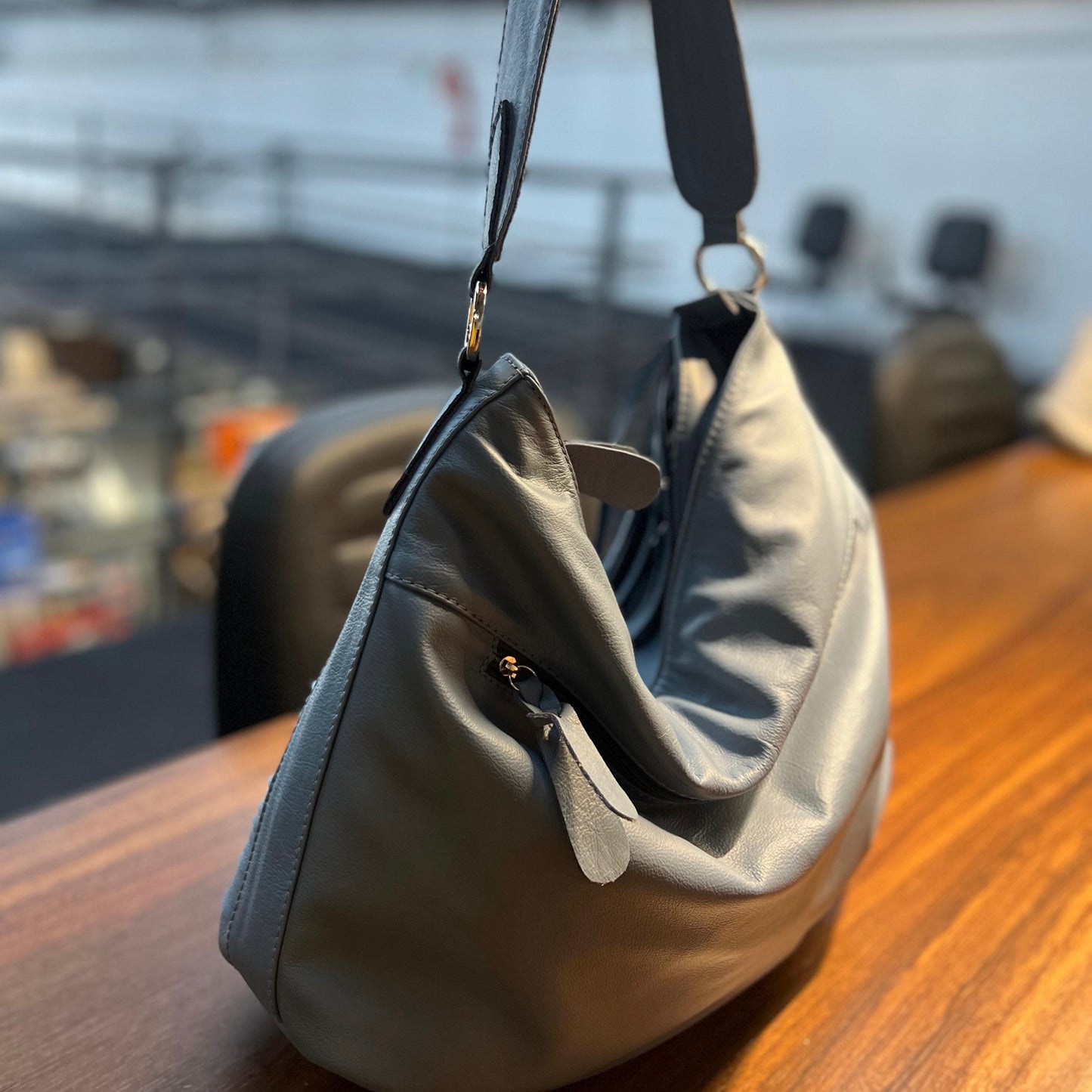 Bolsa FLOR em Couro Legítimo