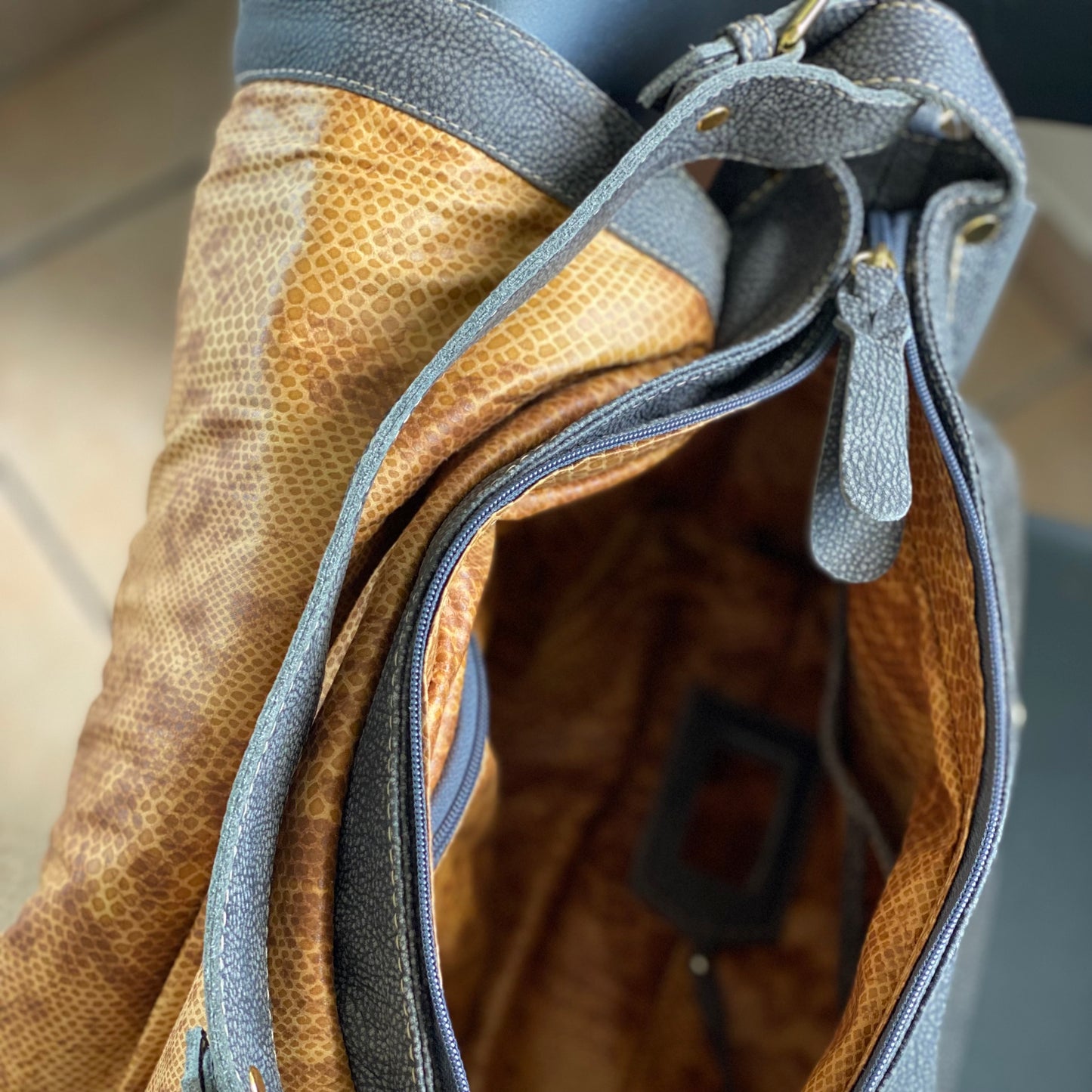 Bolsa PENÉLOPE em couro Legítimo