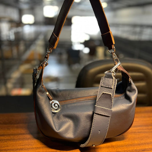 Bolsa DÉIA em Couro Legítimo