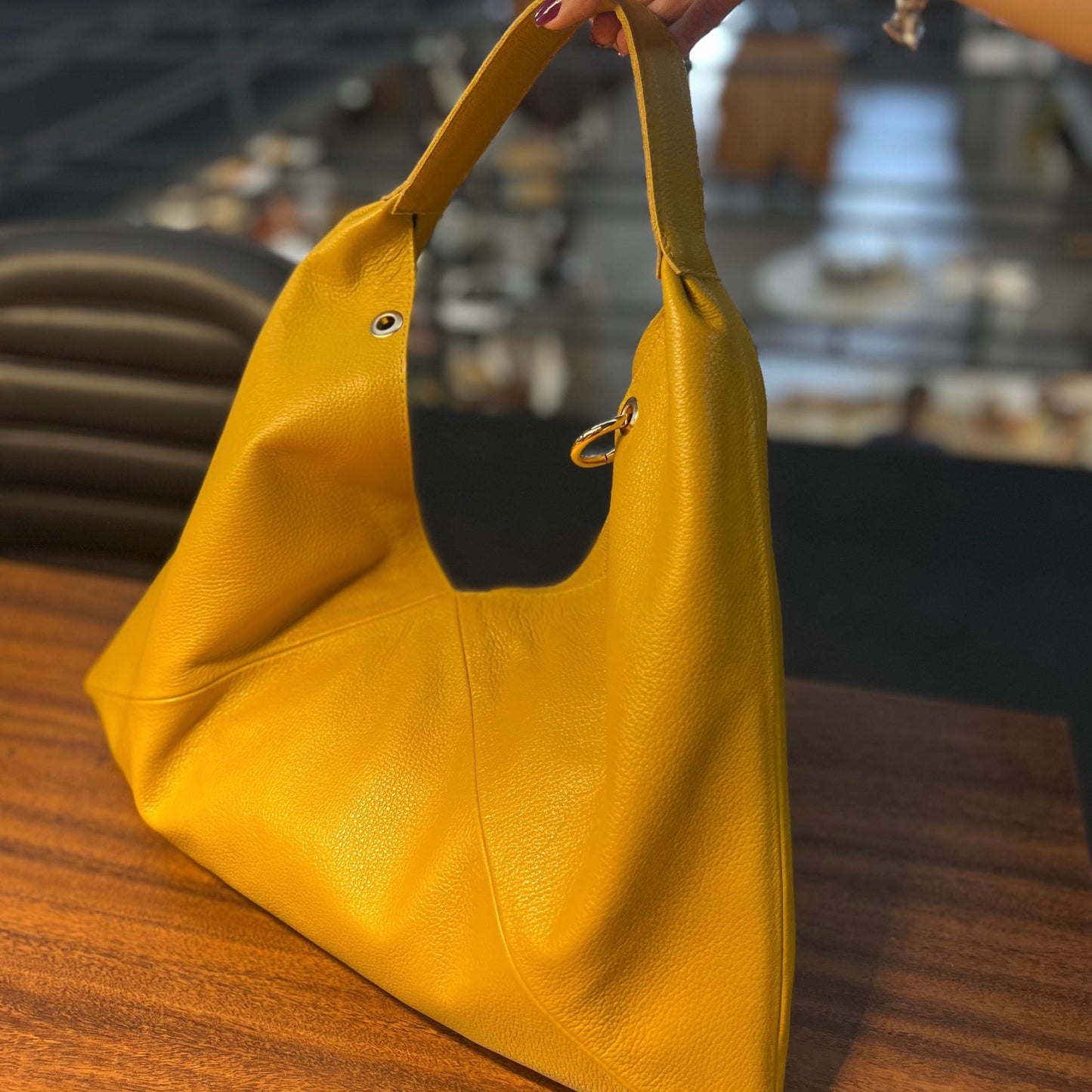 Bolsa MARGOT Em Couro Premium