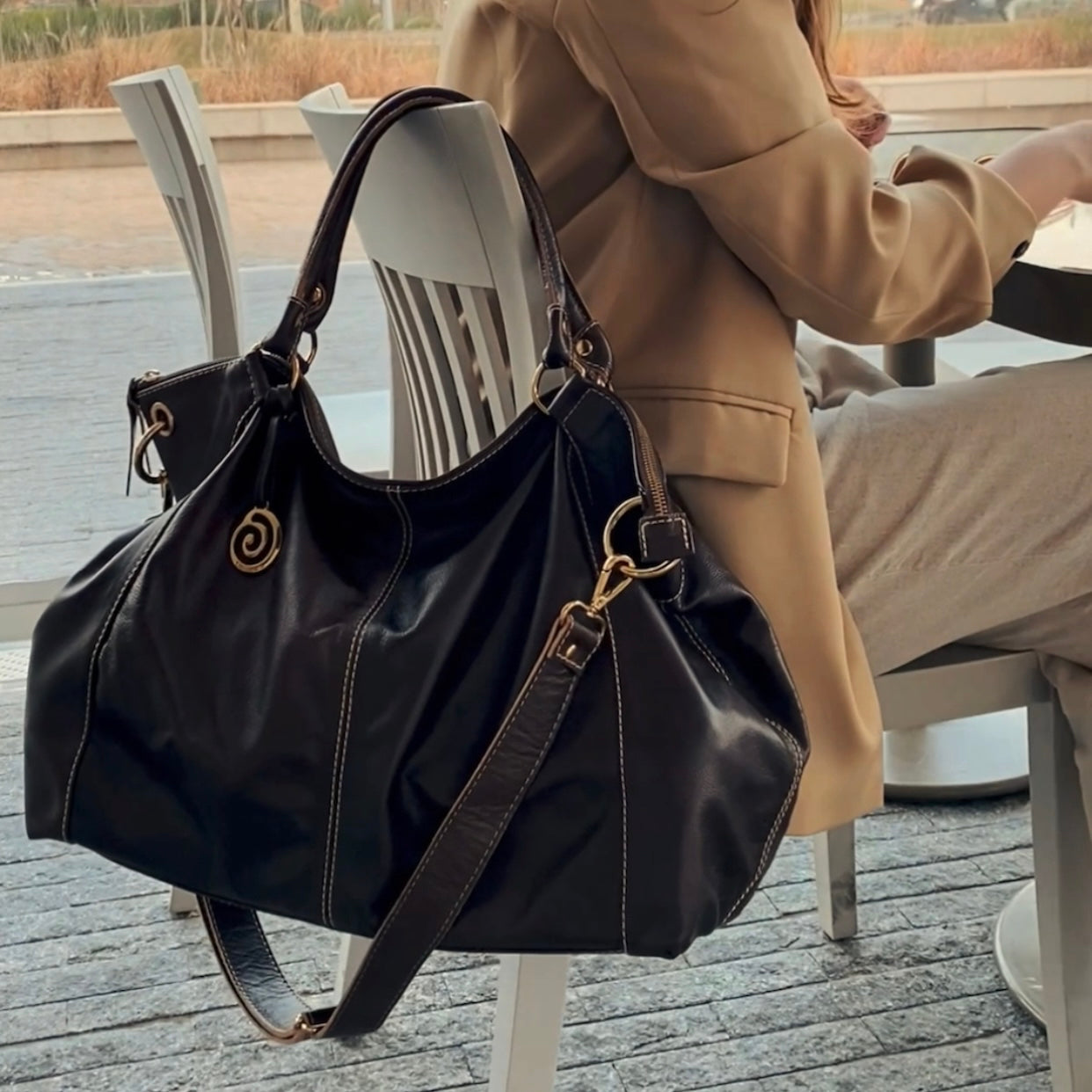 Bolsa ELIDA em Couro Legítimo