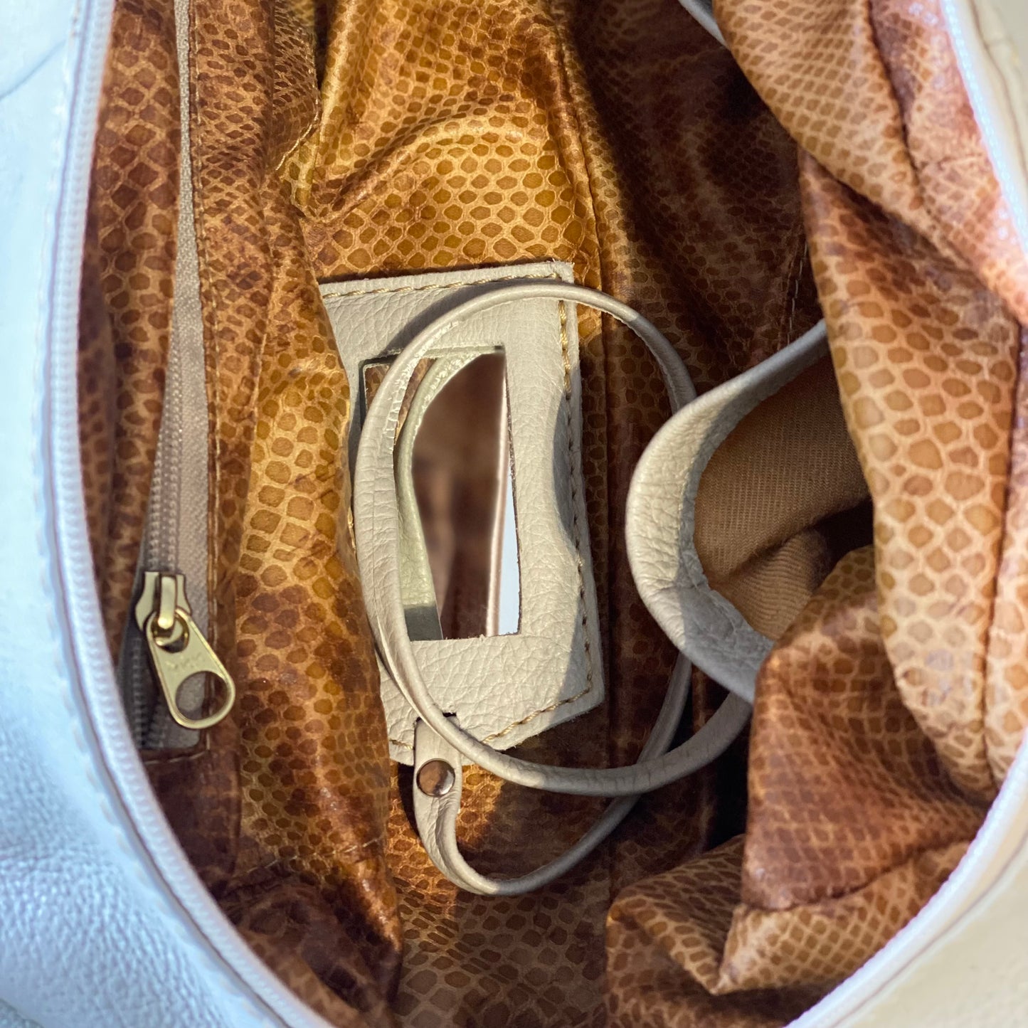 Bolsa ESTER em Couro Legítimo