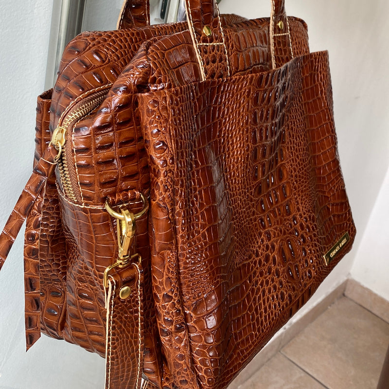 Bolsa GILMARA em Couro Legítimo