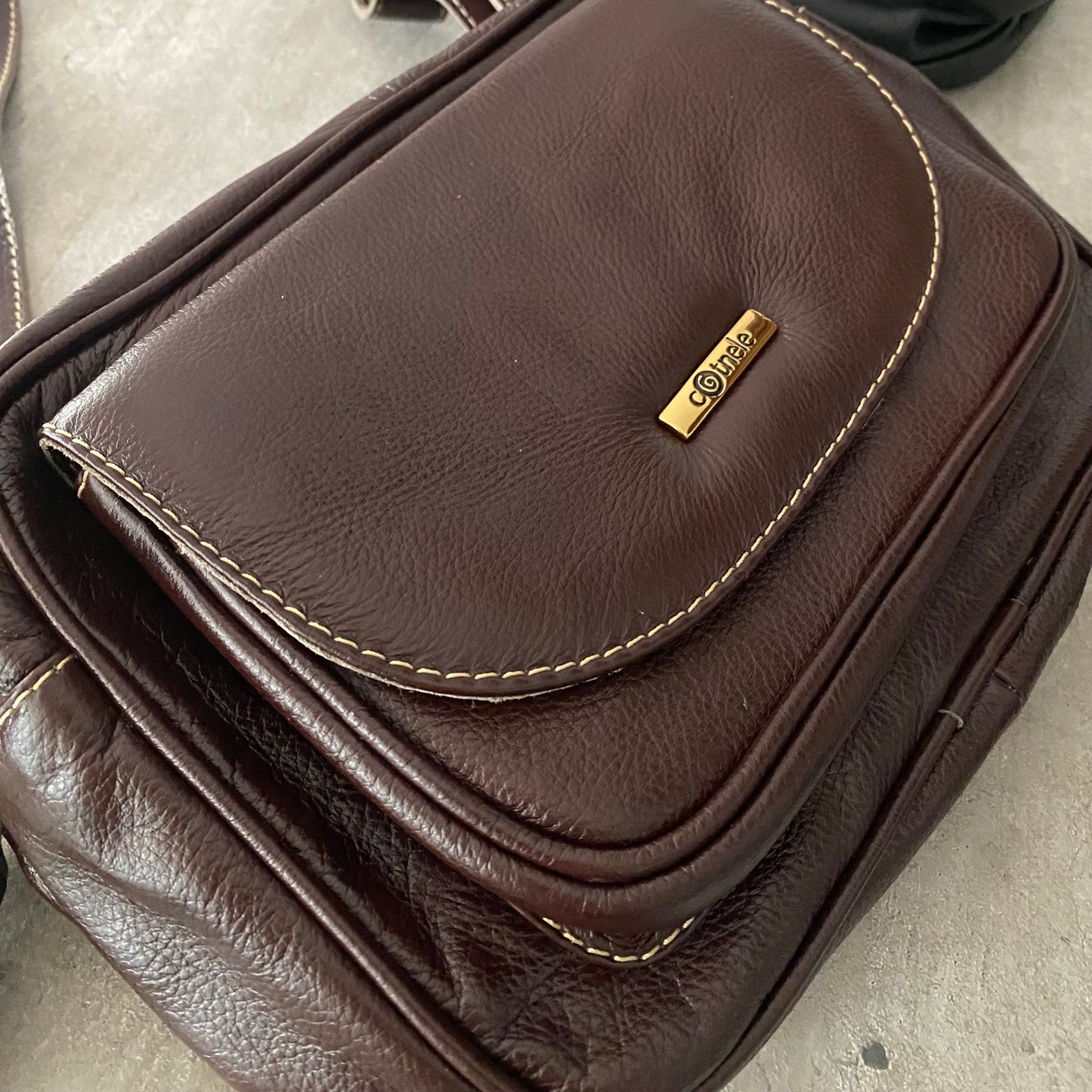 Bolsa LÍVIA em Couro Legítimo