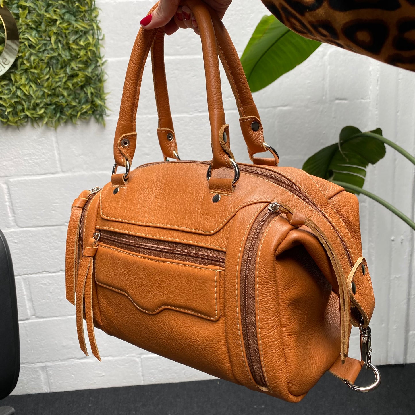 Bolsa VALENTINA em Couro Legítimo