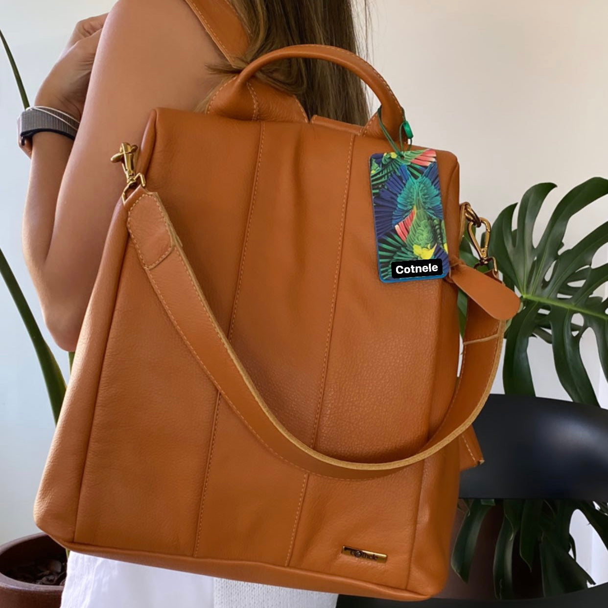 Mochila RAYANE em Couro Legítimo