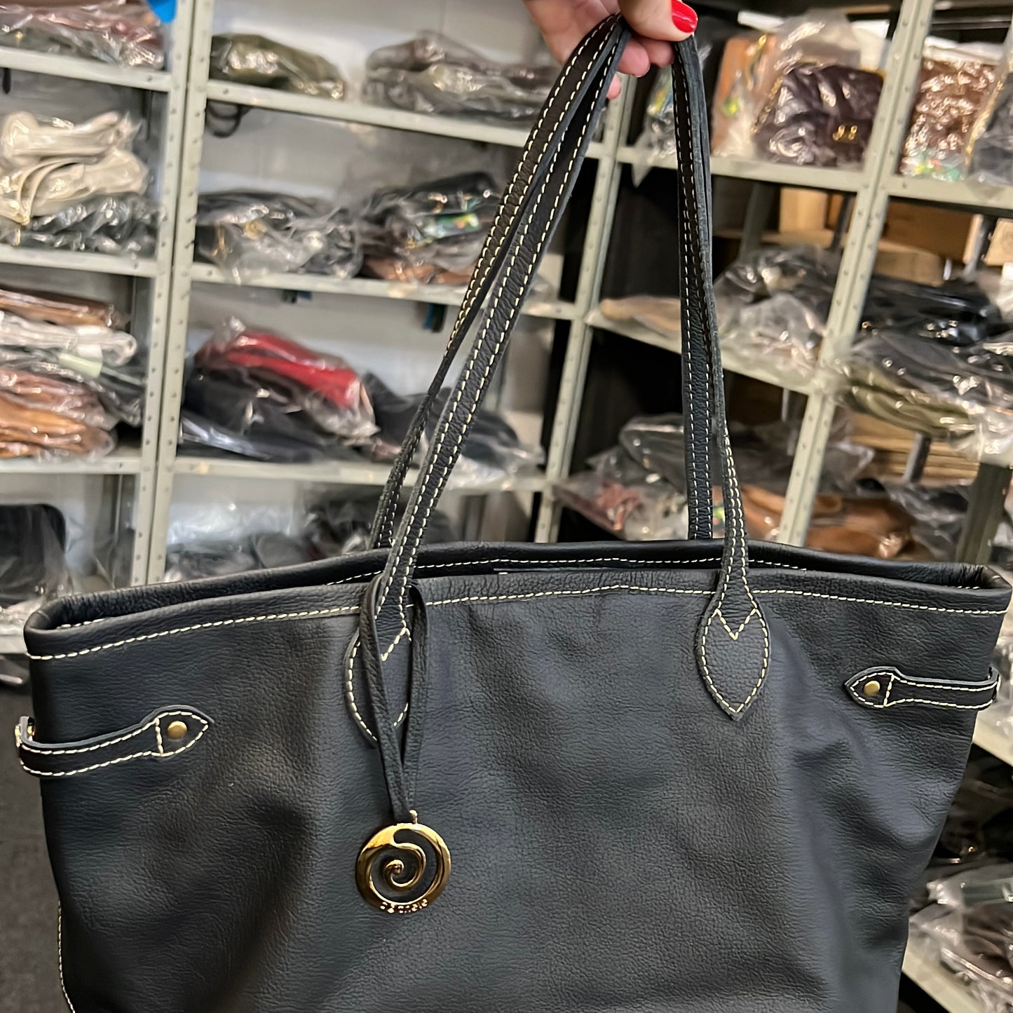 Bolsa MARIA CLARA em Couro Legítimo