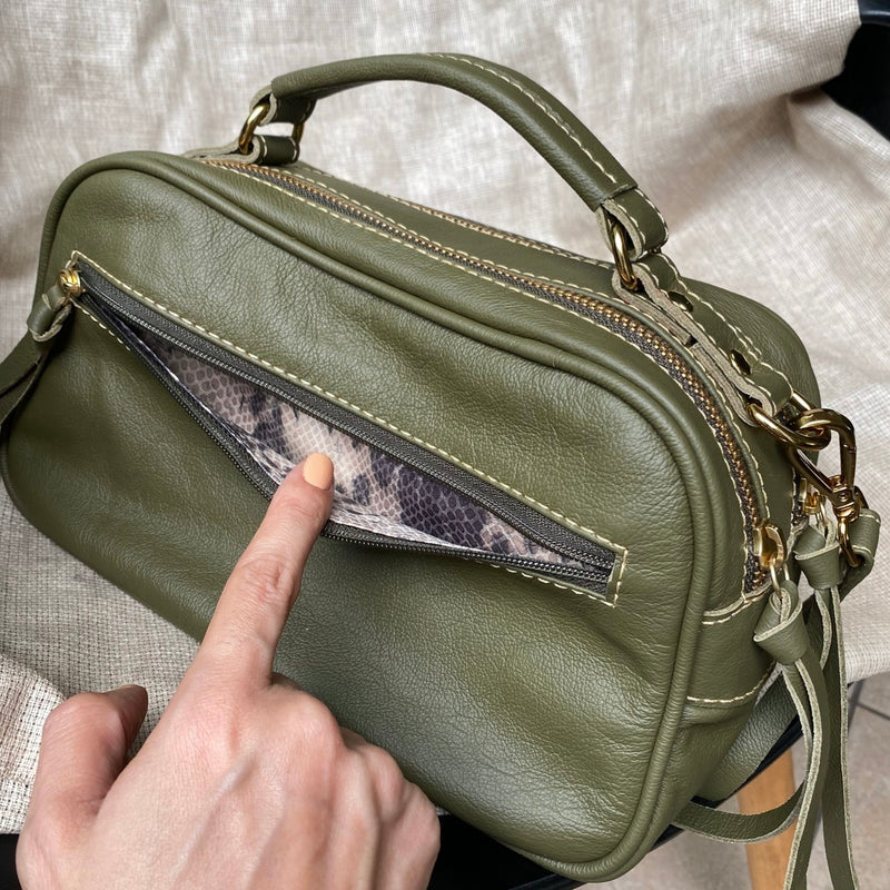 Bolsa CLARA em Couro Legítimo