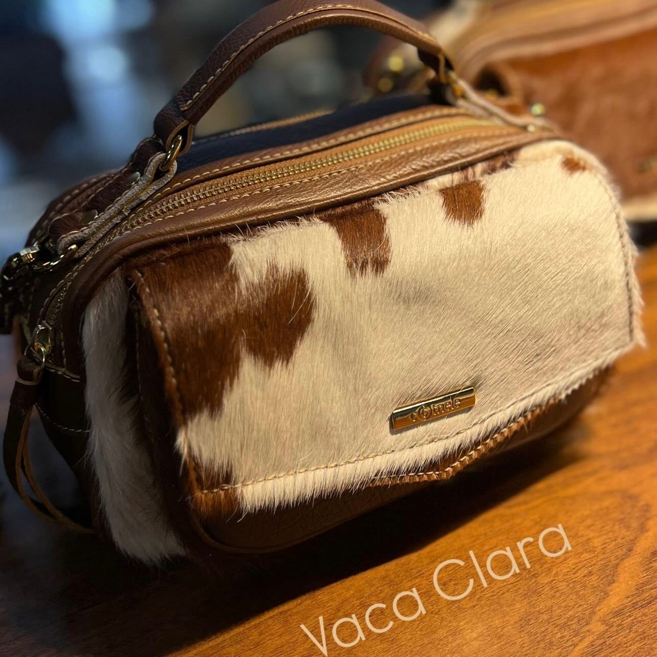 Bolsa CLARA em Couro Legítimo