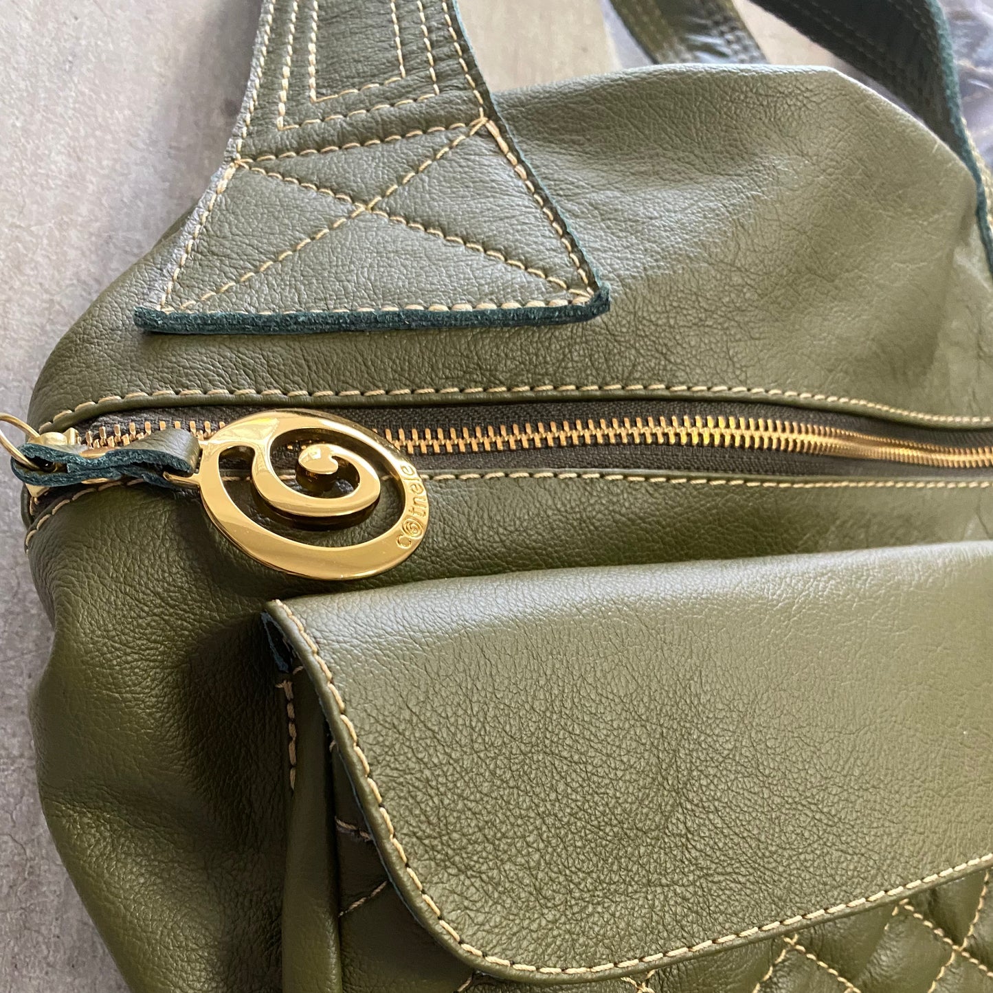 Bolsa MARIANA em Couro Legítimo