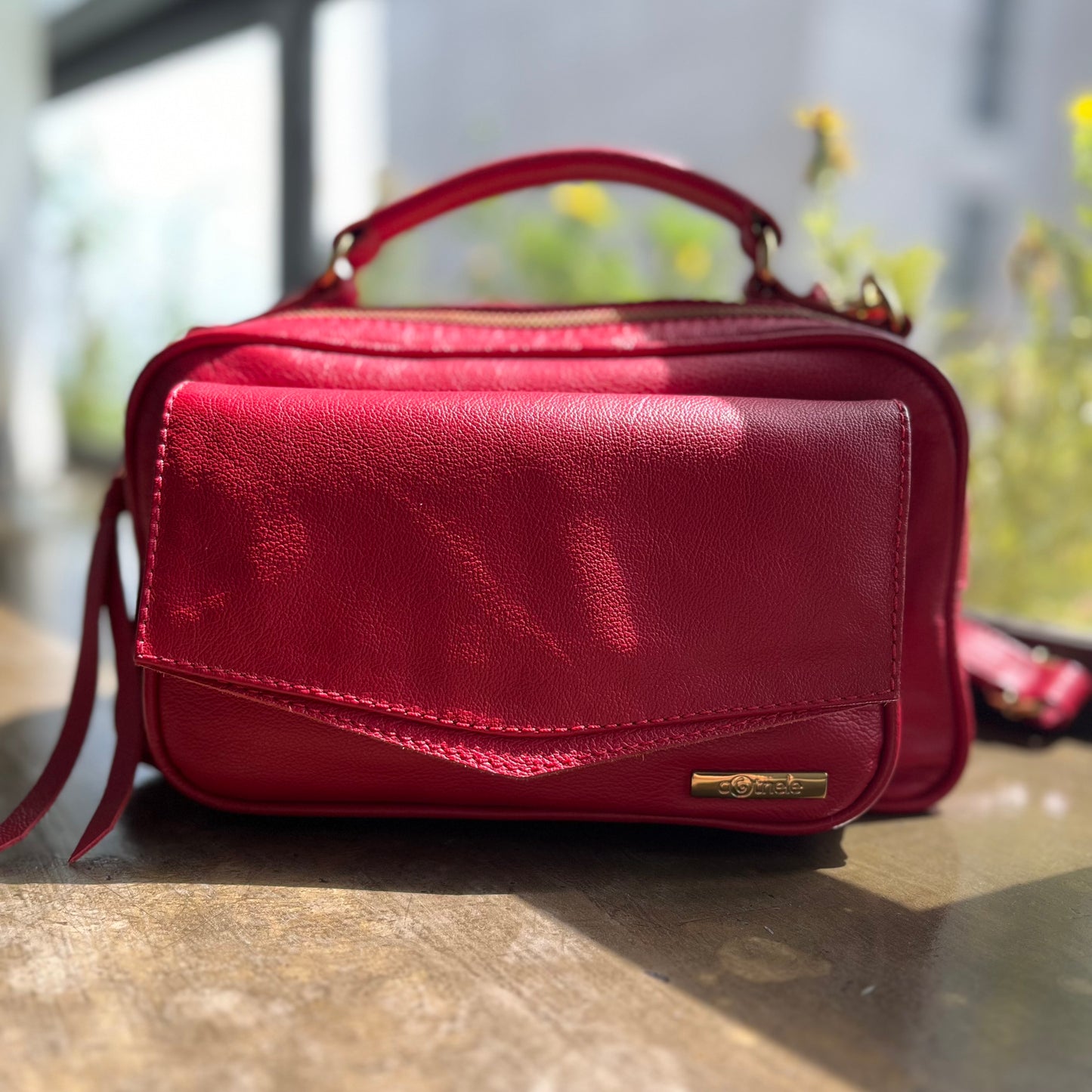 Bolsa CLARA em Couro Legítimo