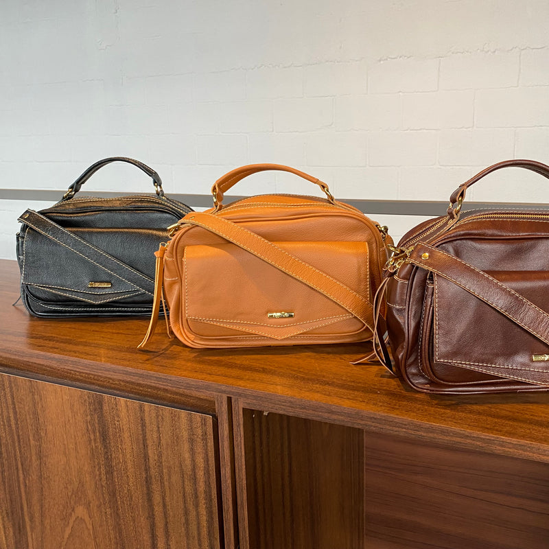 Bolsa CLARA em Couro Legítimo